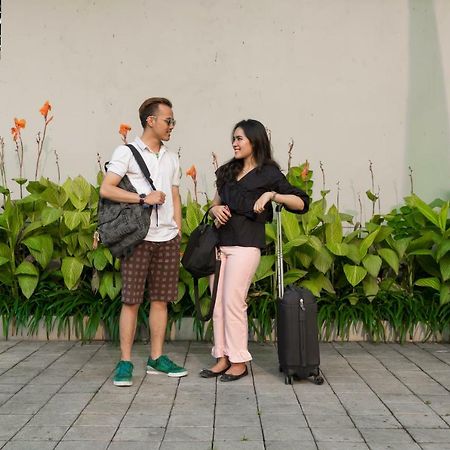 Reddoorz Plus Near Palembang Indah Mall المظهر الخارجي الصورة