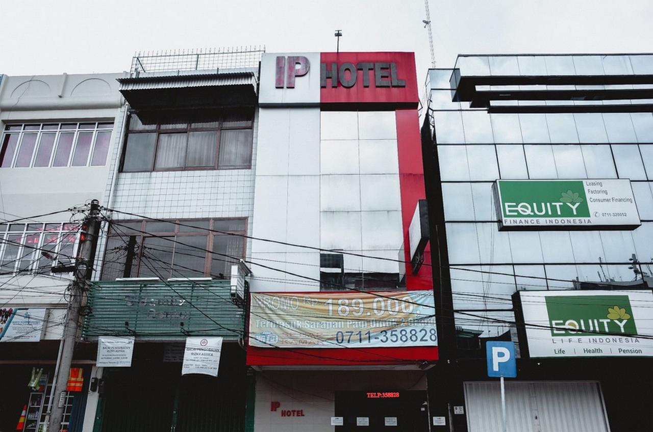 Reddoorz Plus Near Palembang Indah Mall المظهر الخارجي الصورة