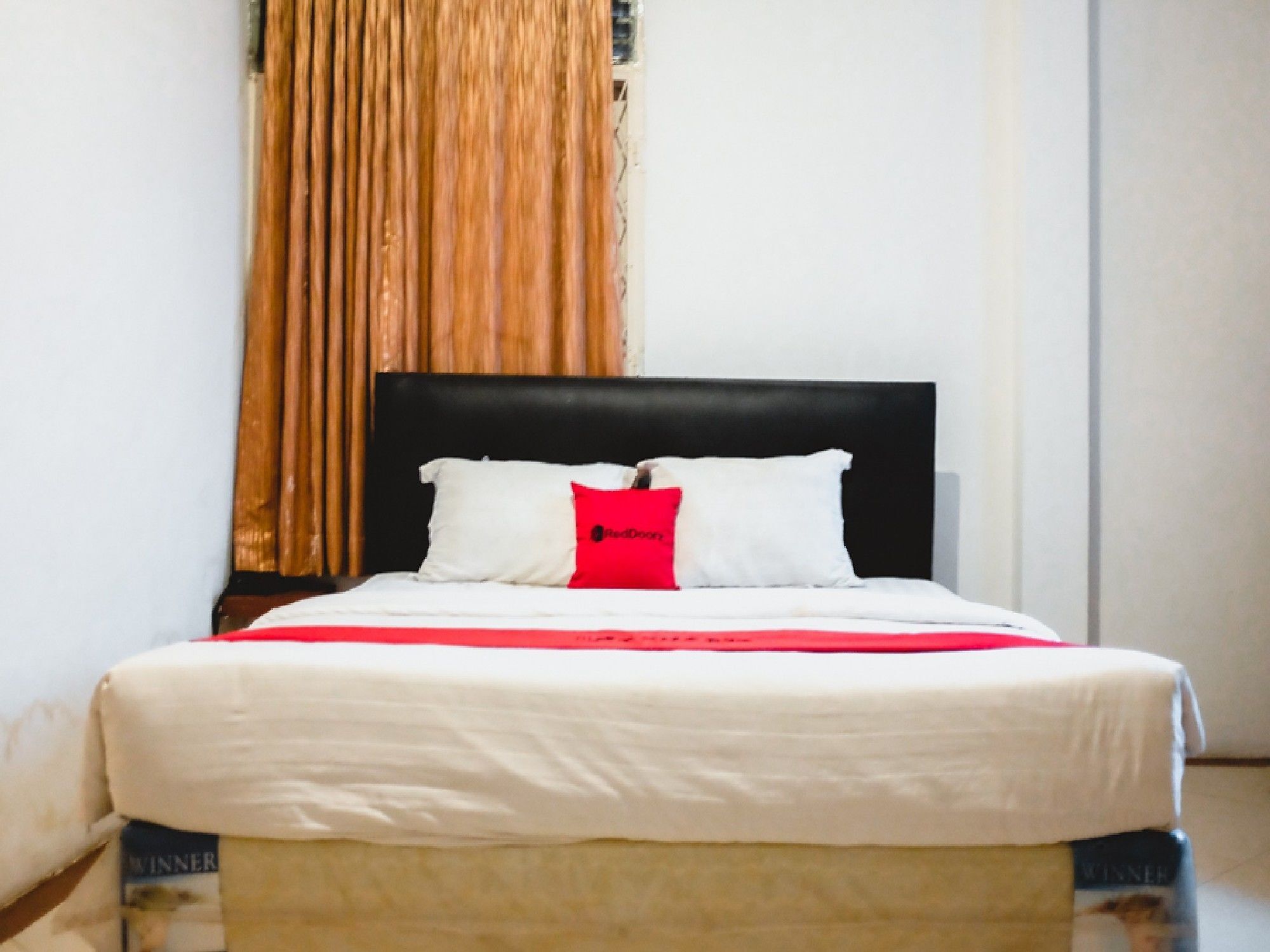 Reddoorz Plus Near Palembang Indah Mall المظهر الخارجي الصورة
